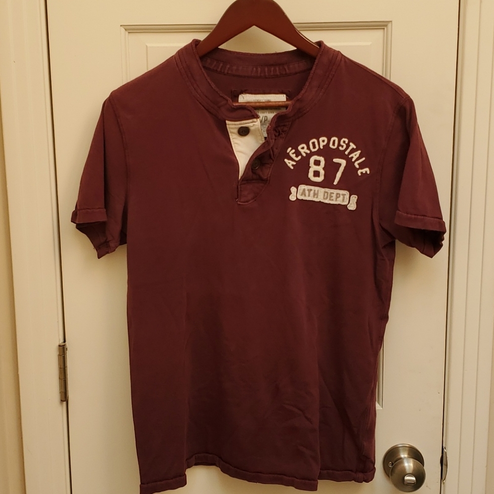 Aeropostale burgundy logo short sleeve shirt